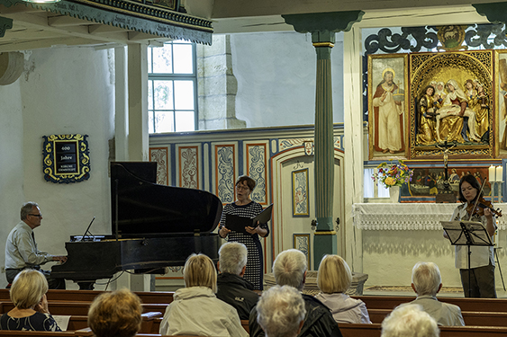 pianist frolich sangerin sommer violinistin wallbrecht
